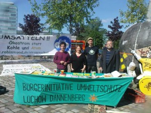 BI Umweltschutz vor dem Atomforum in Dresden. 