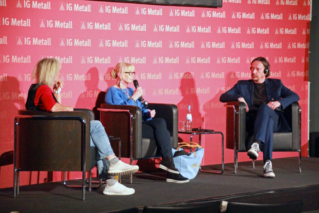 Maureen Kearney bei der IG Metall in Frankfurt (Foto dzw) Maureen Kearney bei der IG Metall in Frankfurt (Foto dzw)